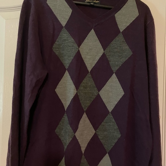 Men’s Sweater - Picture 12 of 12